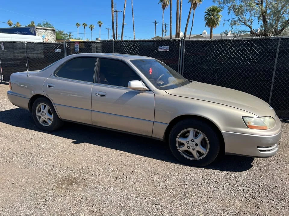 1994 Lexus ES 2nd Gen - Image 4 of 8