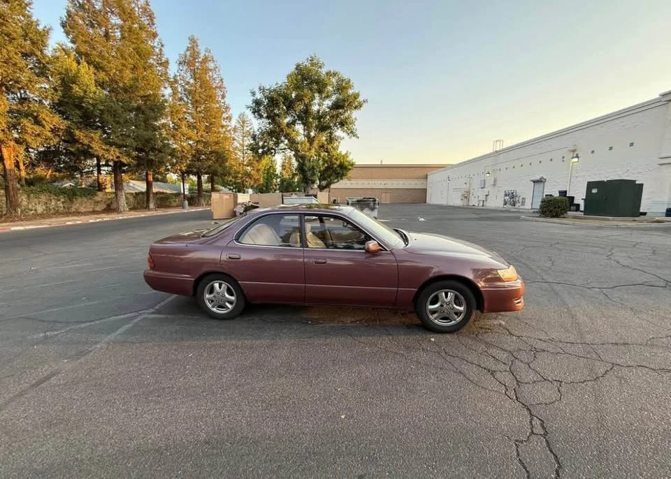 1994 Lexus ES 2nd Gen - Image 3 of 3