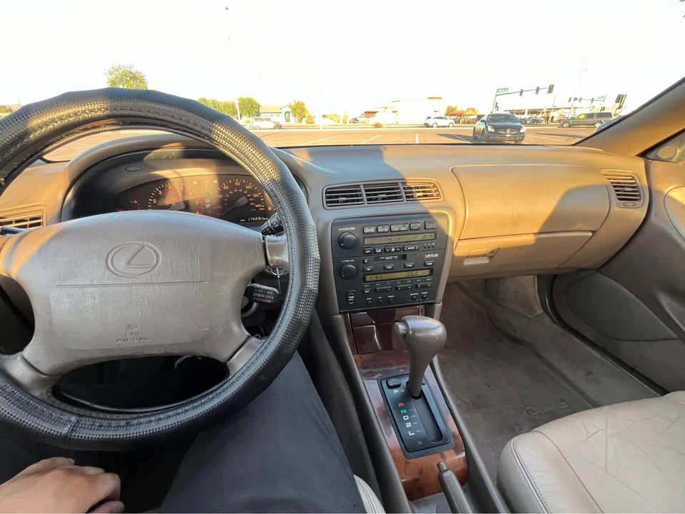 1994 Lexus ES 2nd Gen - Image 9 of 9