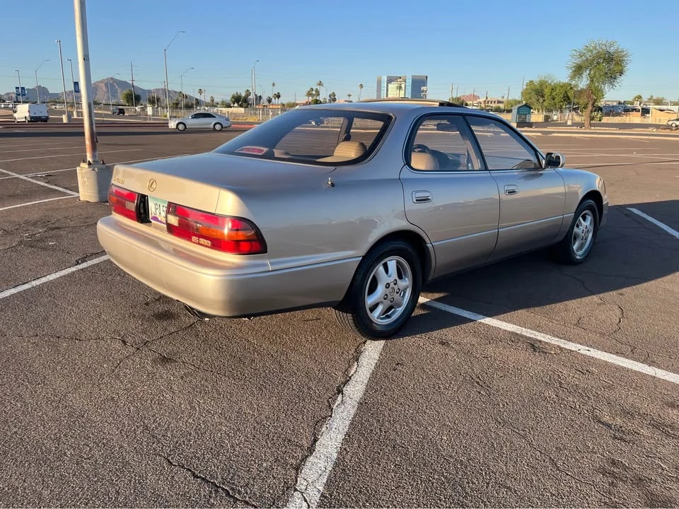 1994 Lexus ES 2nd Gen - Image 3 of 9