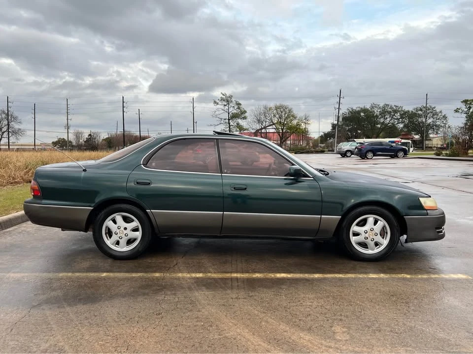 1994 Lexus ES 2nd Gen - Image 3 of 20