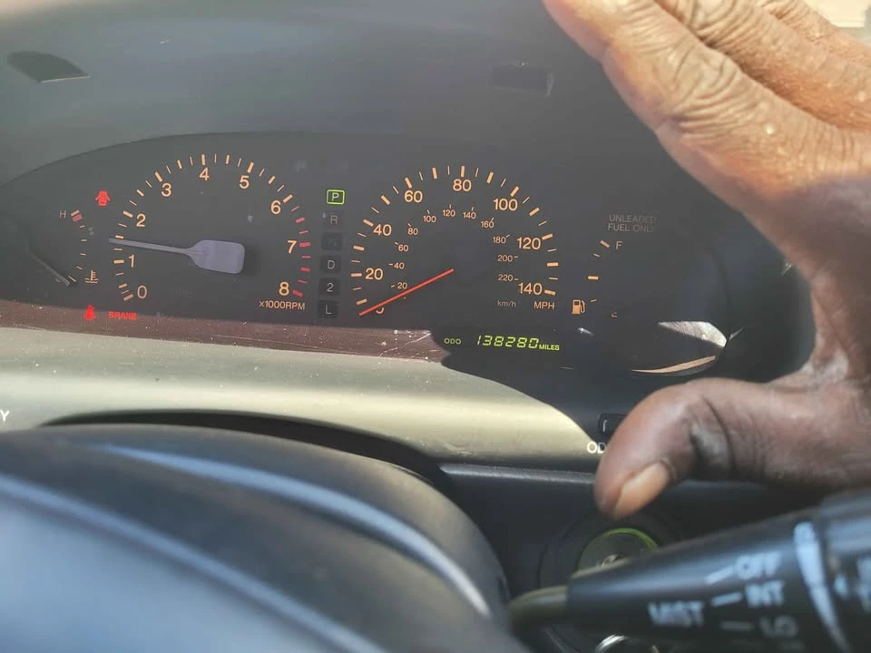 1994 Lexus ES 2nd Gen - Image 10 of 17