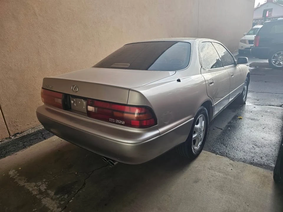 1994 Lexus ES 2nd Gen - Image 3 of 6