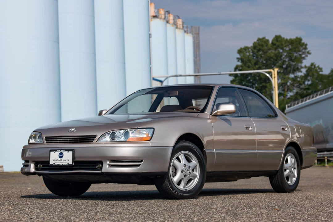 1994 Lexus ES 2nd Gen - Image 3 of 31
