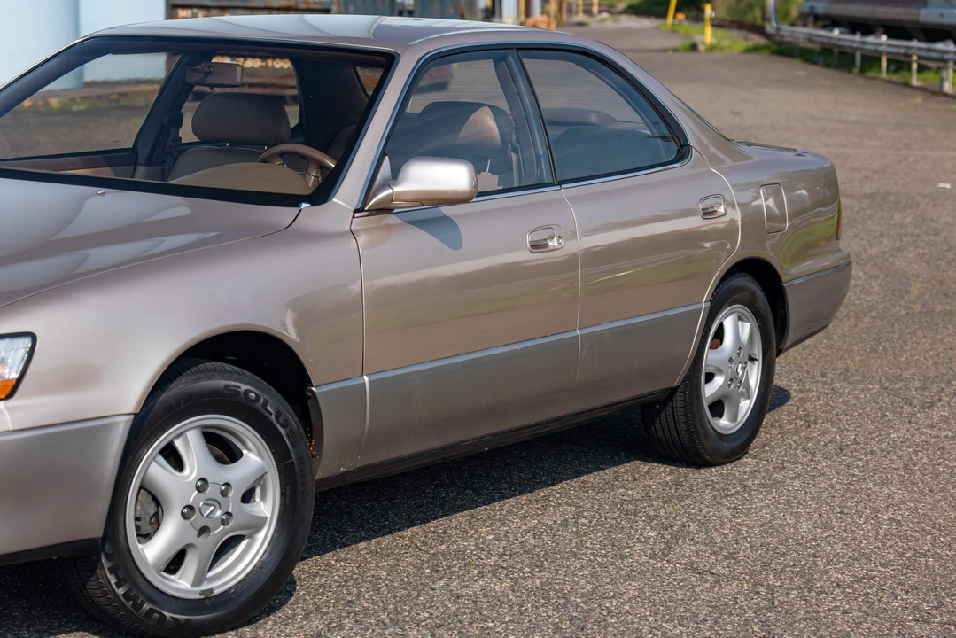 1994 Lexus ES 2nd Gen - Image 26 of 31