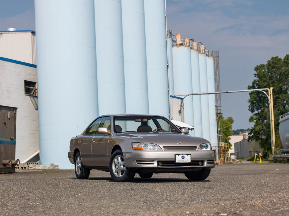 1994 Lexus ES 2nd Gen - Image 21 of 31