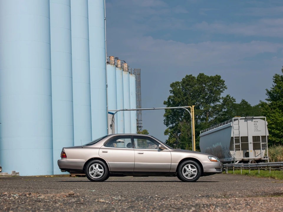 1994 Lexus ES 2nd Gen - Image 14 of 31