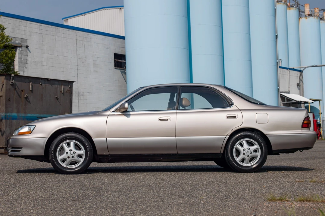 1994 Lexus ES 2nd Gen - Image 7 of 31