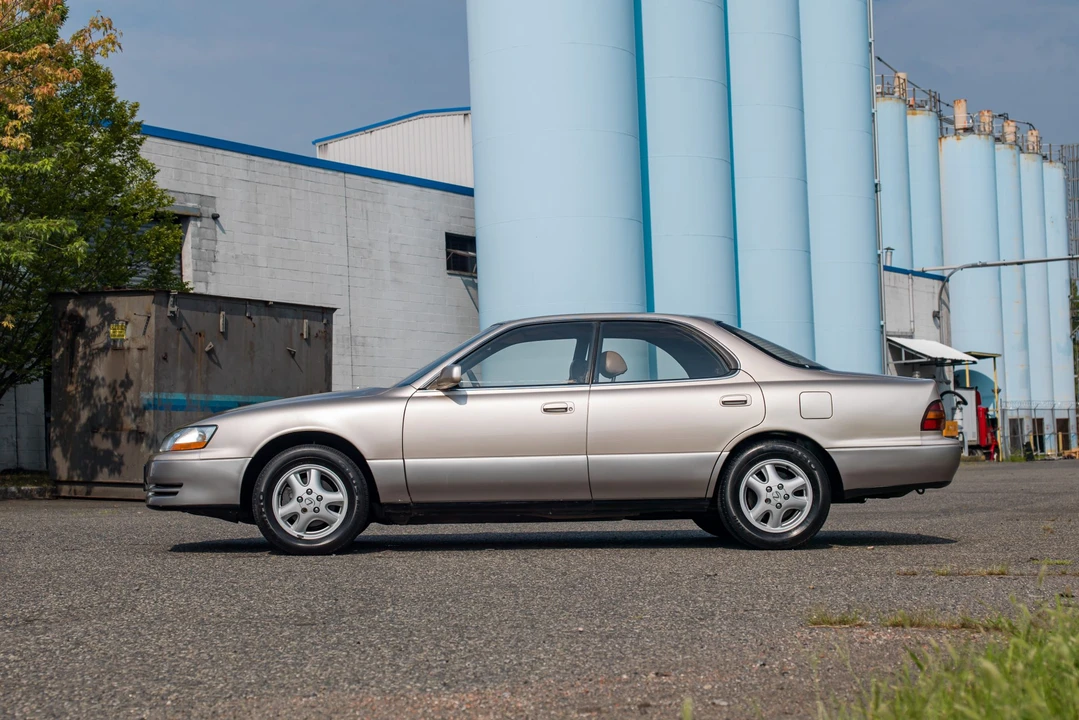 1994 Lexus ES 2nd Gen - Image 6 of 31