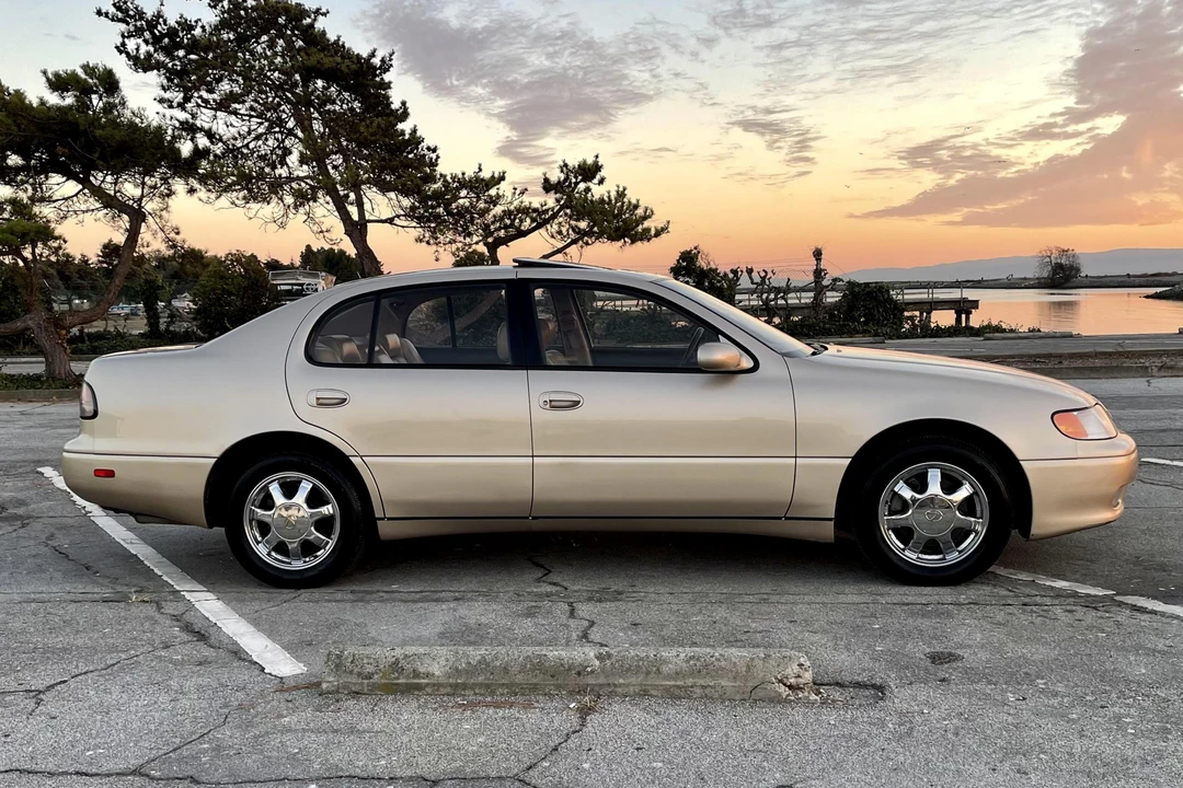 1994 Lexus GS 1st Gen - Image 3 of 31