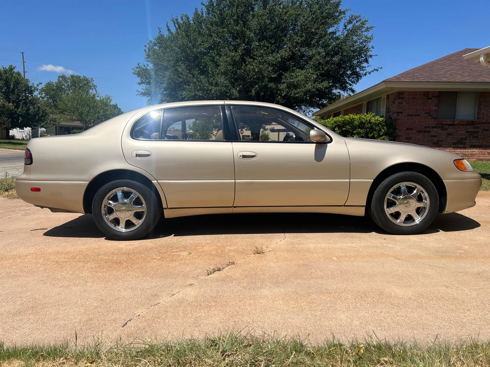 1994 Lexus GS 1st Gen - Image 24 of 31