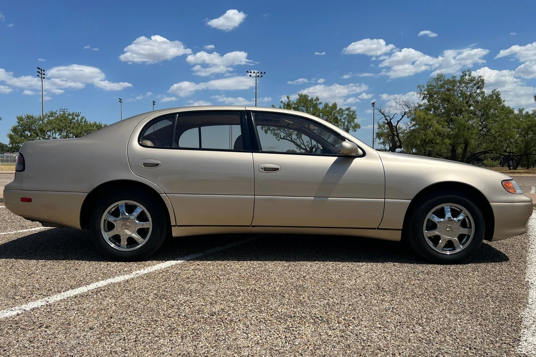 1994 Lexus GS 1st Gen - Image 3 of 31
