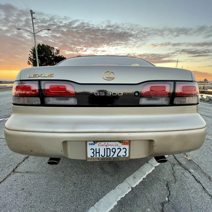 1994 Lexus GS 1st Gen - Image 16 of 31