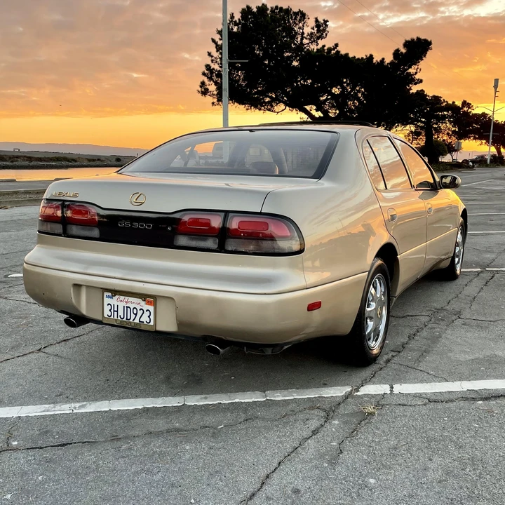 1994 Lexus GS 1st Gen - Image 17 of 31