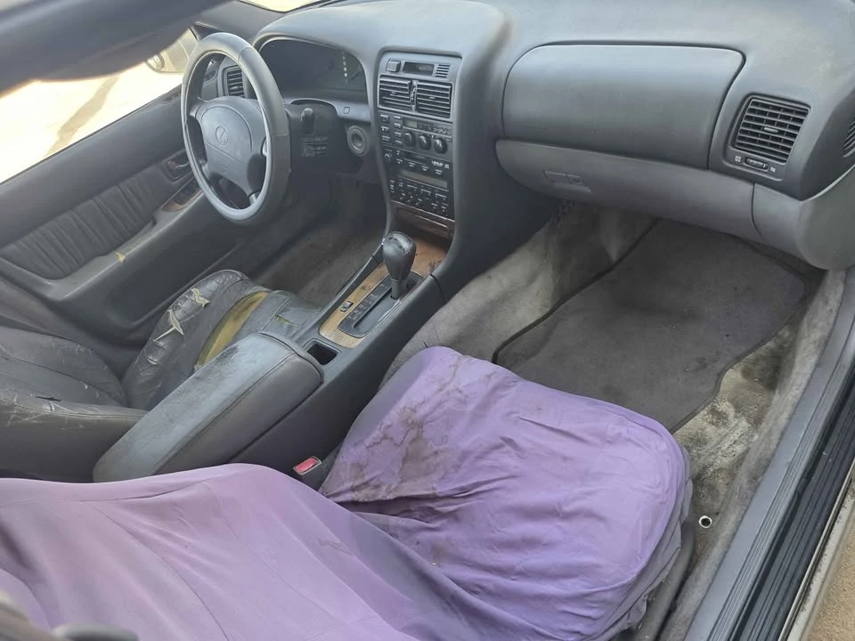 1994 Lexus GS 1st Gen - Image 4 of 4