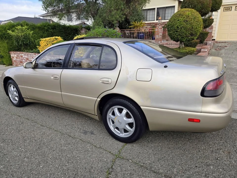 1994 Lexus GS 1st Gen - Image 5 of 10