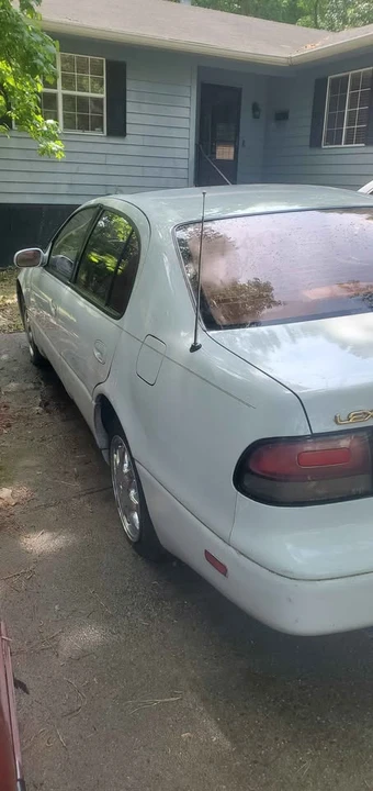 1994 Lexus GS 1st Gen - Image 3 of 9