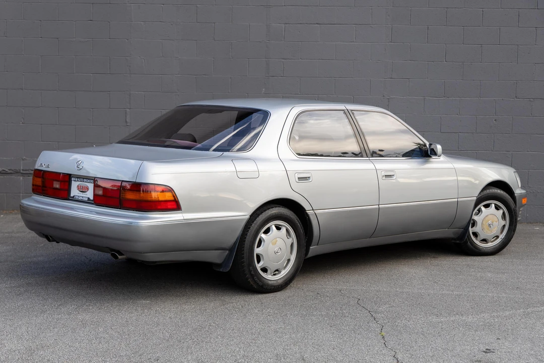 1994 Lexus LS 1st Gen - Image 4 of 31