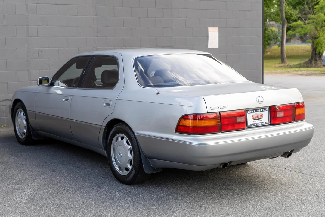 1994 Lexus LS 1st Gen - Image 14 of 31
