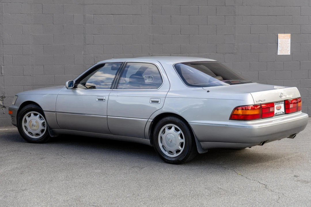 1994 Lexus LS 1st Gen - Image 12 of 31