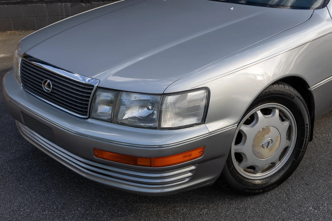 1994 Lexus LS 1st Gen - Image 29 of 31