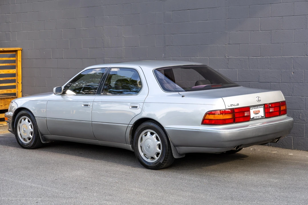 1994 Lexus LS 1st Gen - Image 13 of 31