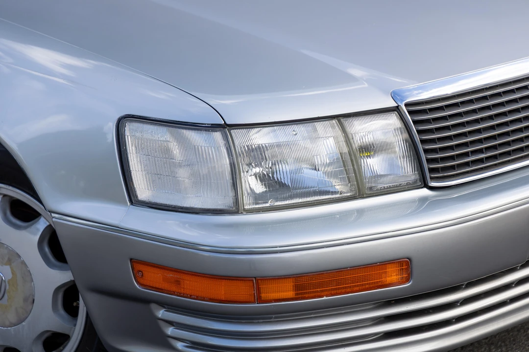 1994 Lexus LS 1st Gen - Image 25 of 31