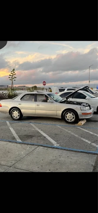 1994 Lexus LS 1st Gen - Image 3 of 6