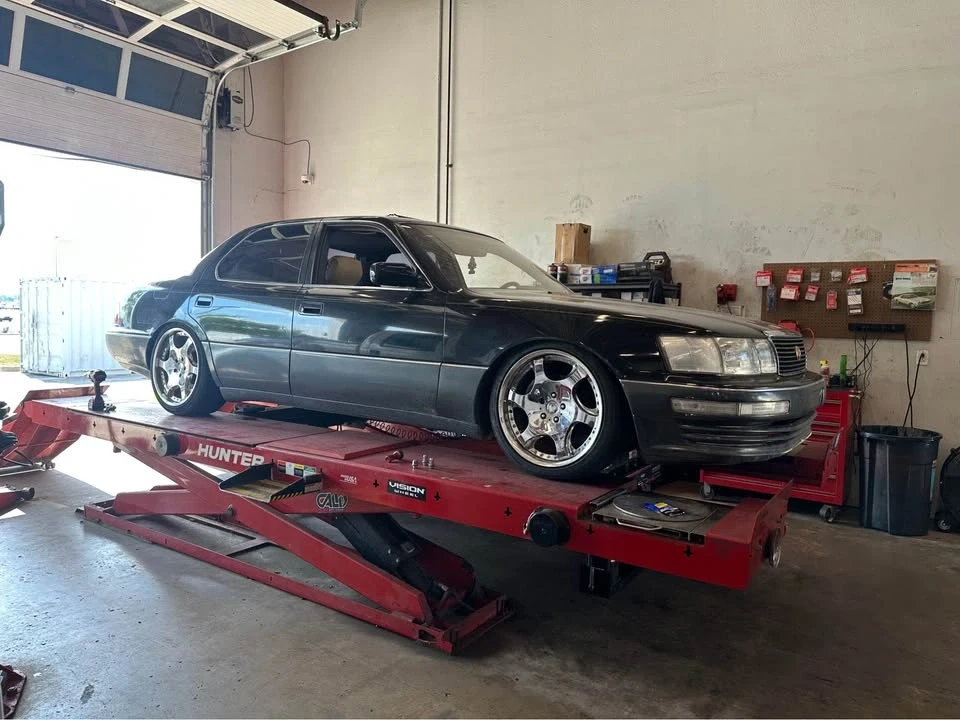 1994 Lexus LS 2nd Gen - Image 5 of 6