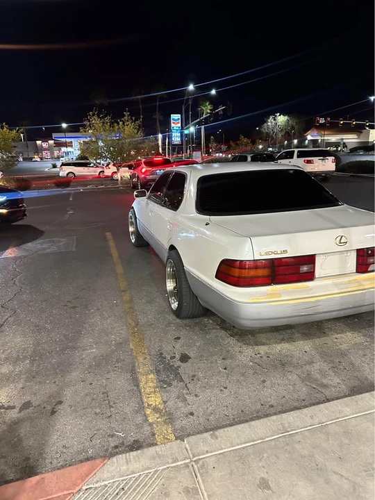 1994 Lexus LS 1st Gen - Image 3 of 8