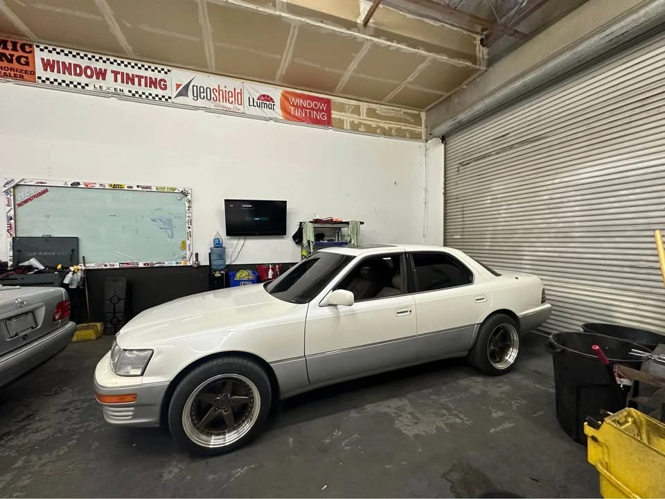 1994 Lexus LS 1st Gen - Image 2 of 8
