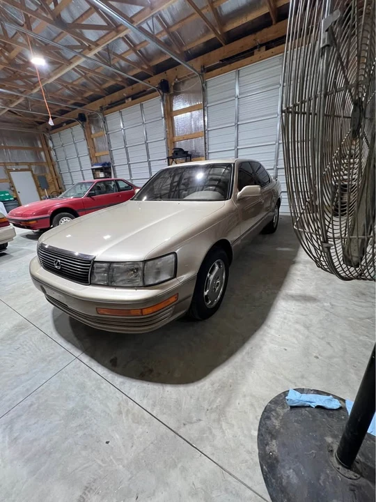 1994 Lexus LS 1st Gen - Image 3 of 11
