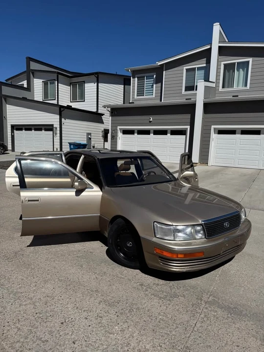 1994 Lexus LS 1st Gen - Image 8 of 8