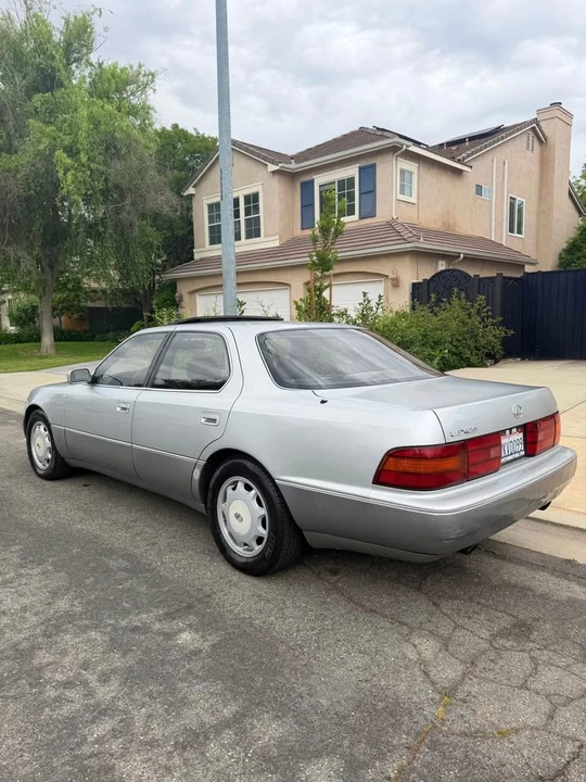 1994 Lexus LS 1st Gen - Image 7 of 8