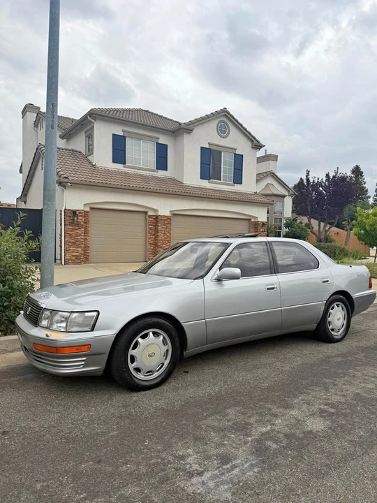 1994 Lexus LS 1st Gen - Image 2 of 8