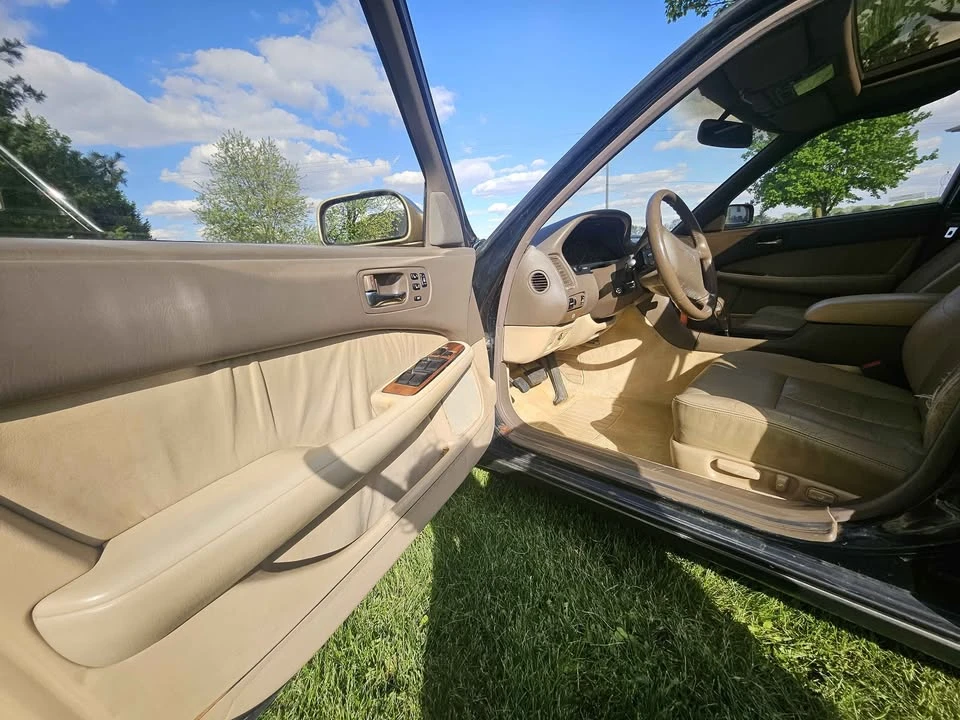 1994 Lexus LS 1st Gen - Image 15 of 18