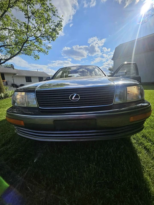 1994 Lexus LS 1st Gen - Image 5 of 18