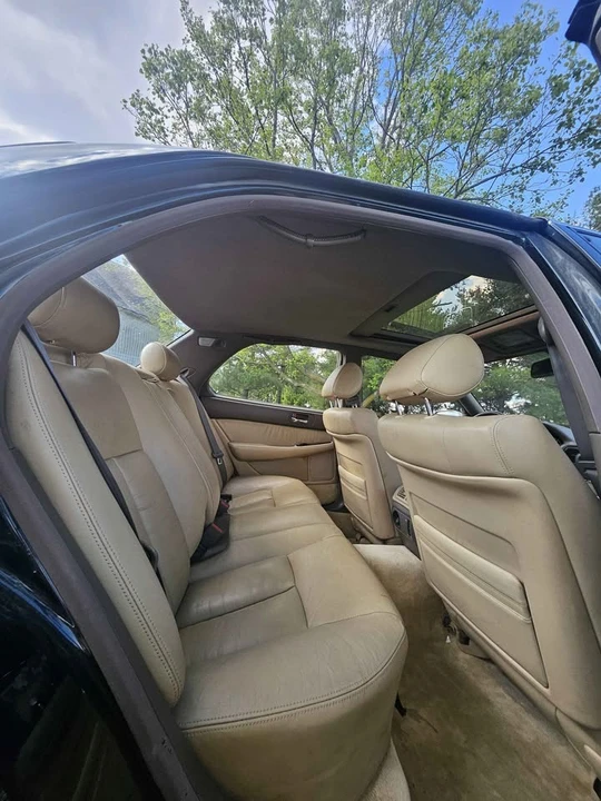1994 Lexus LS 1st Gen - Image 11 of 18