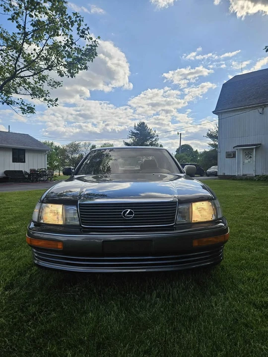 1994 Lexus LS 1st Gen - Image 13 of 18