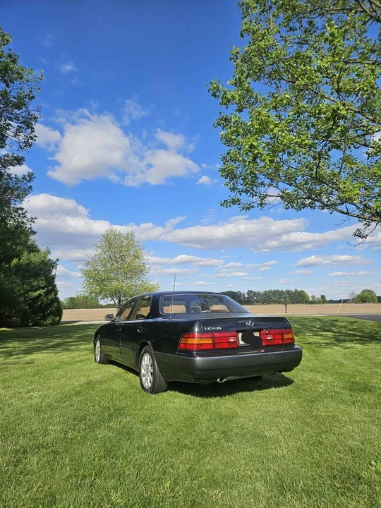 1994 Lexus LS 1st Gen - Image 3 of 18