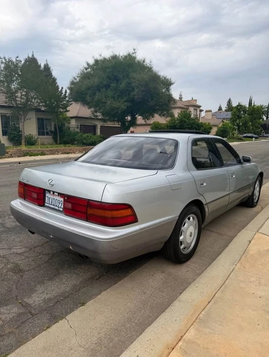1994 Lexus LS 1st Gen - Image 3 of 7