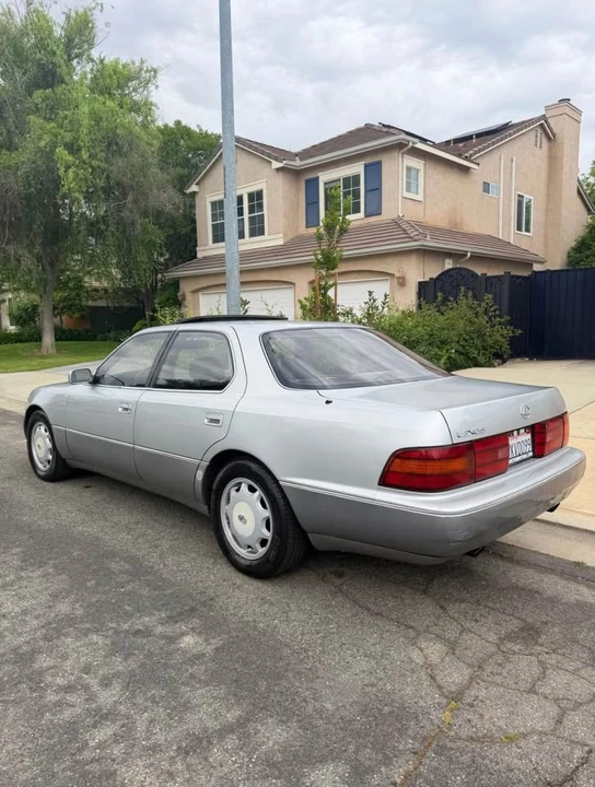 1994 Lexus LS 1st Gen - Image 2 of 7