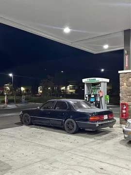 1994 Lexus LS 400 Sedan 4D