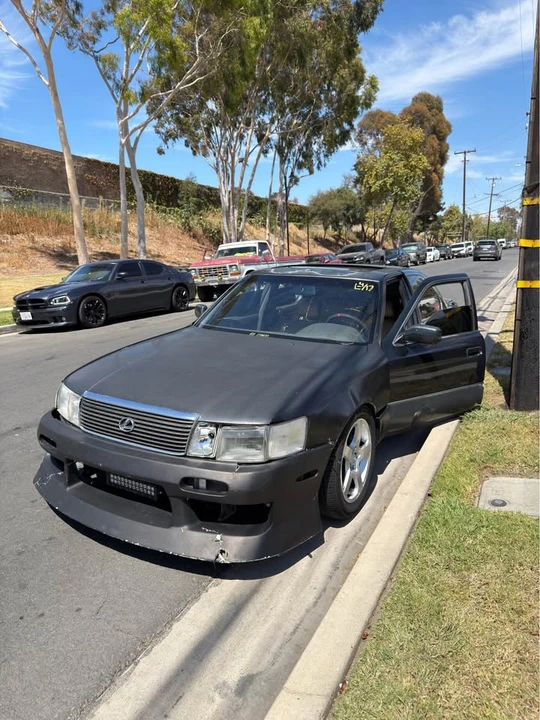 1994 Lexus LS 1st Gen - Image 2 of 4