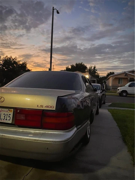 1994 Lexus LS 1st Gen - Image 4 of 4