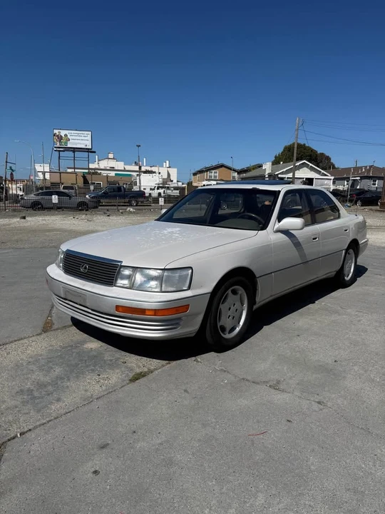 1994 Lexus LS 1st Gen - Image 2 of 9