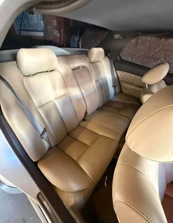 1994 Lexus LS 1st Gen - Image 6 of 7