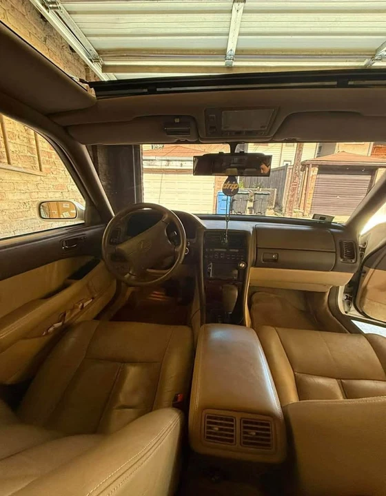 1994 Lexus LS 1st Gen - Image 5 of 7