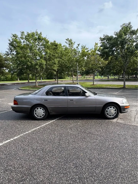 1994 Lexus LS 1st Gen - Image 6 of 20