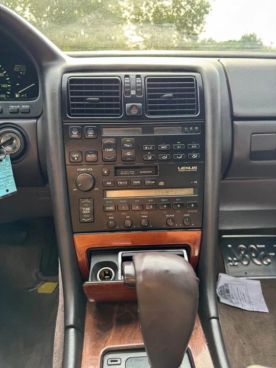 1994 Lexus LS 1st Gen - Image 10 of 20